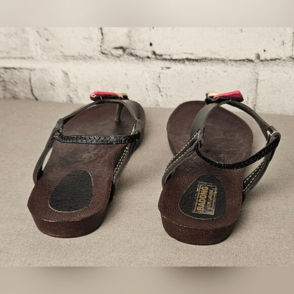 Badong Colorful Feather Sandals - Picture 6 of 11